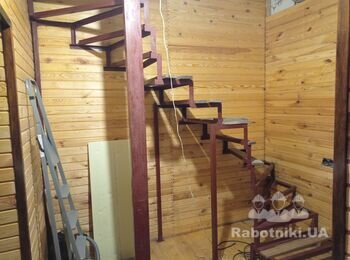 Обшивка металлокаркаса лестницы