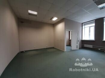 Построить стену из гипсокартона, демонтировать другую