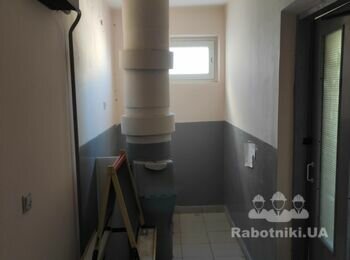 Кладка и штукатурка перестенка, установка двери в перестенок