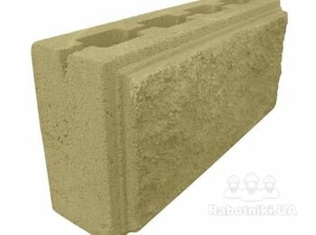 Пристрій паркану з блоку під рваний камінь