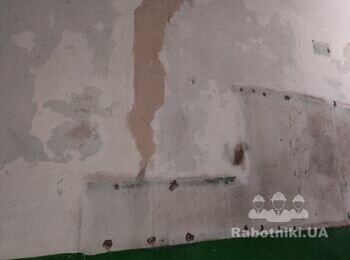 Утеплення стіни під'їзду