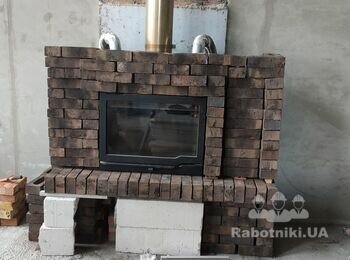 Кладка каміна