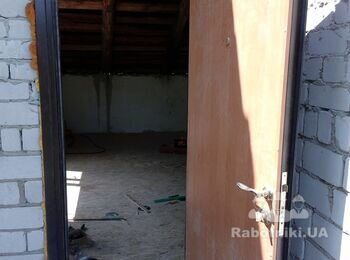 ПОТРІБЕН ФАХІВЕЦЬ АБО НЕВЕЛИКА БРИГАДА НА ВНУТРЯНКУ 2Х ПОВЕРХОВОГО БУДИНКУ !