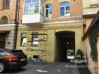 Срочно нужно закончить фасад