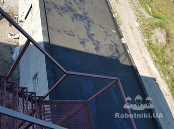 С. Троєщина . наплавити покрівлю 100 м. 2