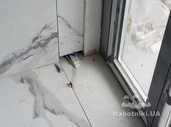 Покласти одну плитку 90х90 і затерти ще три