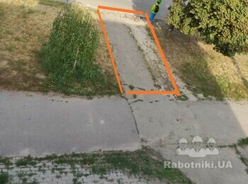 Залити шматочок доріжки бетоном