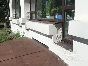 Замена отливов на плоской крыше, ремонт фасада