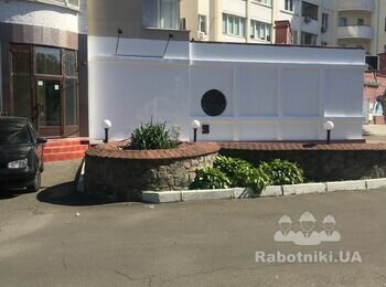 Замена отливов на плоской крыше, ремонт фасада