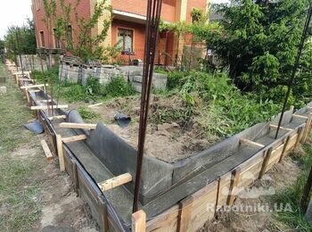 Забор из блоков