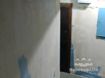 Косметический ремонт подъездов 9 -го дома