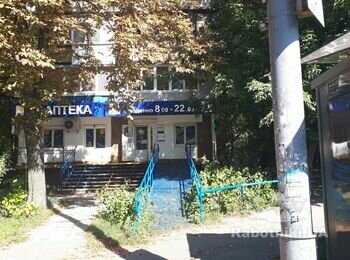 Подрезка деревьев