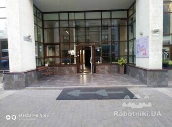 Облицовка входной группы в подъезд дома