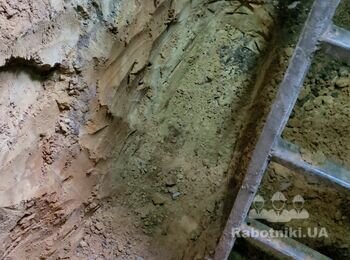 Восстановить стену в яме гаража после завала. Цена договорная.