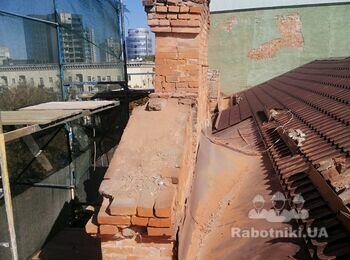Перекласти кирпичную кладку.