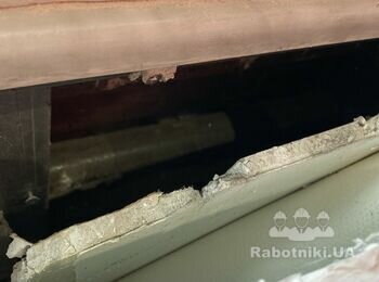 Опалювальні труби перенести під підлогу і перенести батарею