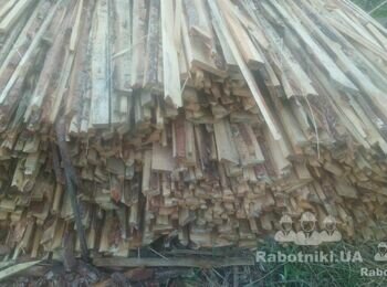 Розпилювання сосна обрізки дрова