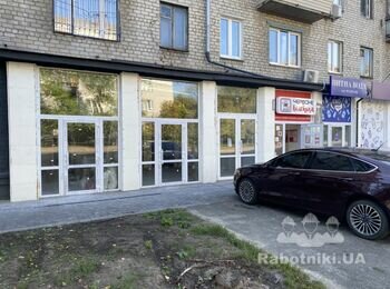 Выровнять в уровень углы и заштукатурить под барашек колонны