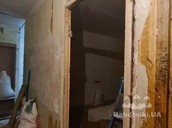 Установка межкомнатных дверей