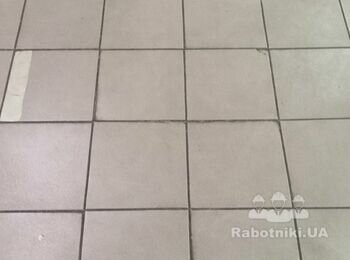 Покрасить потолок / переложить плитку