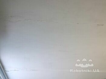Покрасить потолок / переложить плитку