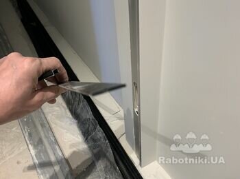 Нужен мастер на монтаж плинтусов метал