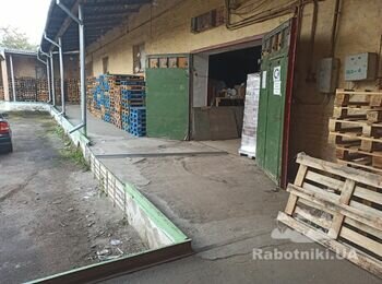 Робота із самовирівнювальною сумішшю