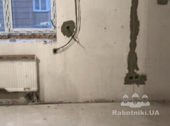 Штукатурка стен под обои, укладка плитки