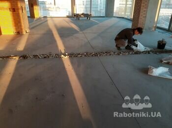 Кирпичная кладка перегородок между квартирных в кирпич