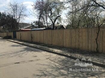 Встановлення тимчасового паркану та вивезення сміття
