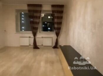 Нужно установить натяжные потолки в квартире