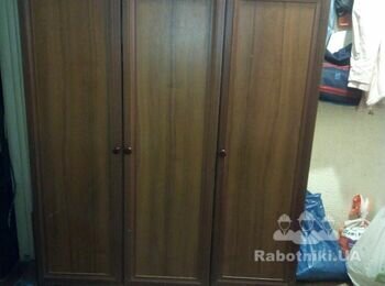 Заменить линолеум в кухне и коридоре (хрущевка)
