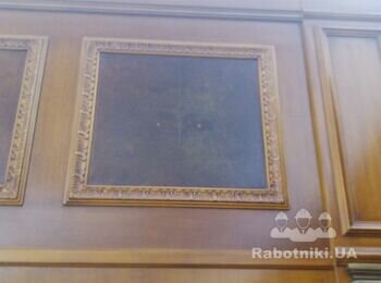 Замен фрагмента деревянной настенной панели