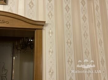 Заміна шпалер в приватному 3х пов. будинку пл. 300м2 Погреби (біля Троєщини).