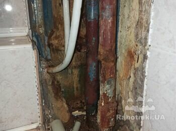 Ремонт труд холодной и горячей воды