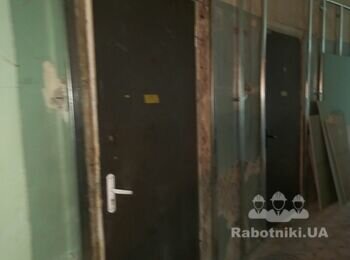 Установка 6-ти межкомнатных дверей