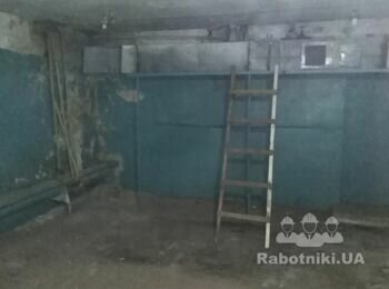 Фарбування і часткова штукатурка підвального приміщення під склад