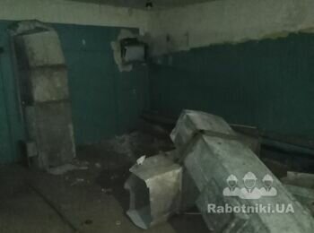 Фарбування і часткова штукатурка підвального приміщення під склад