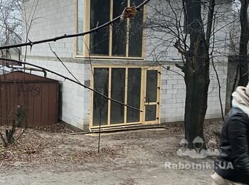 Установка водостоку на дах гаража