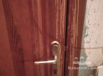 Реставрация деревянных дверей.