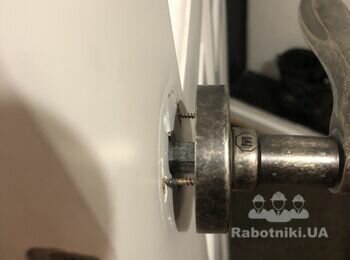 Ремонт дверних ручок