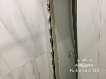 Сделать декоративную нишу с полочкой и ревизионным люком в ванной