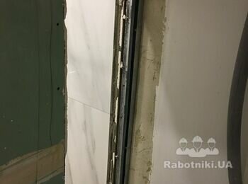 Сделать декоративную нишу с полочкой и ревизионным люком в ванной