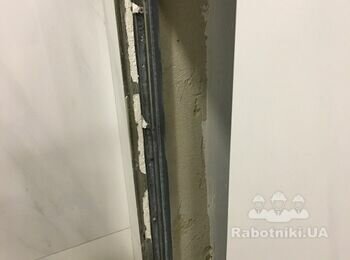 Сделать декоративную нишу с полочкой и ревизионным люком в ванной