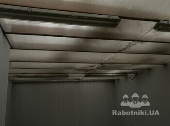 Монтаж ОСБ плит на стелю в команті 33 м2