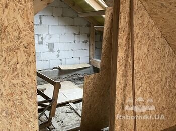 Установка межкомнатних дверей