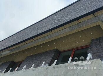 Надо подшить свесы крыши и балкона (60м2)