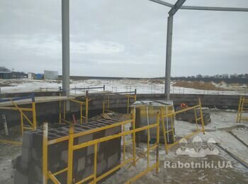 Кладка блока
