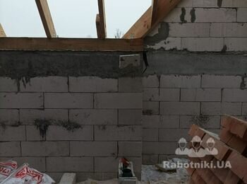 6 вентканалів на 3-х будинках Кладка вентканала з цегли