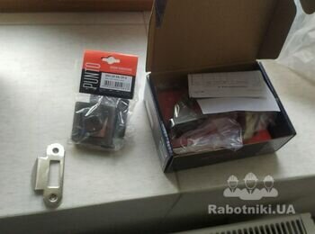 Установка замків в міжкімнатні двері